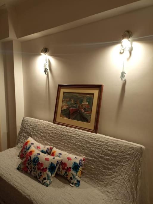 Romantic Apartment Ideal For Women! Athens Exterior photo
